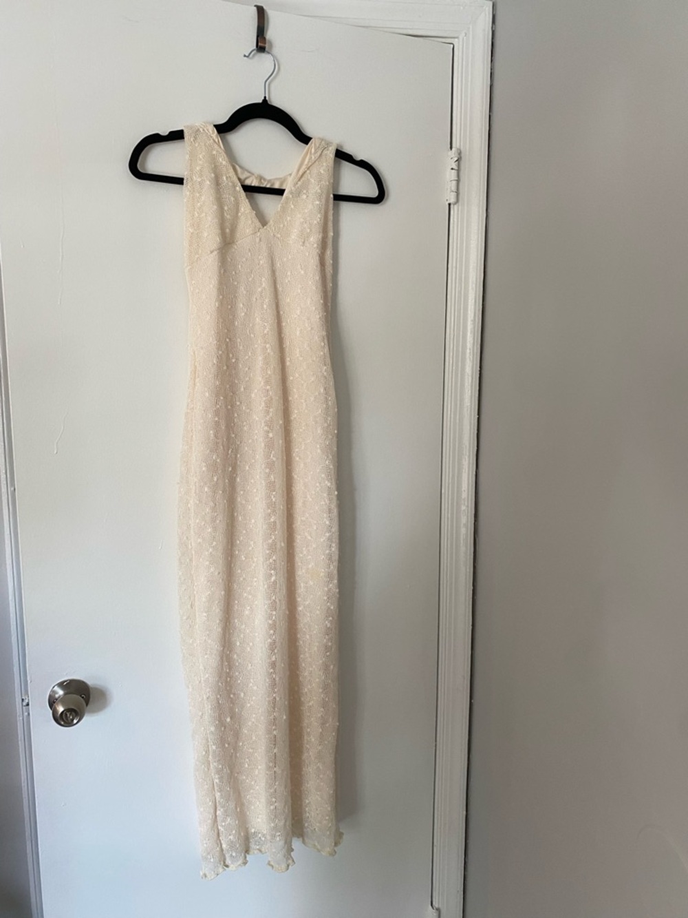 SHEIN Cream Lace V-Neck Maxi Dress
